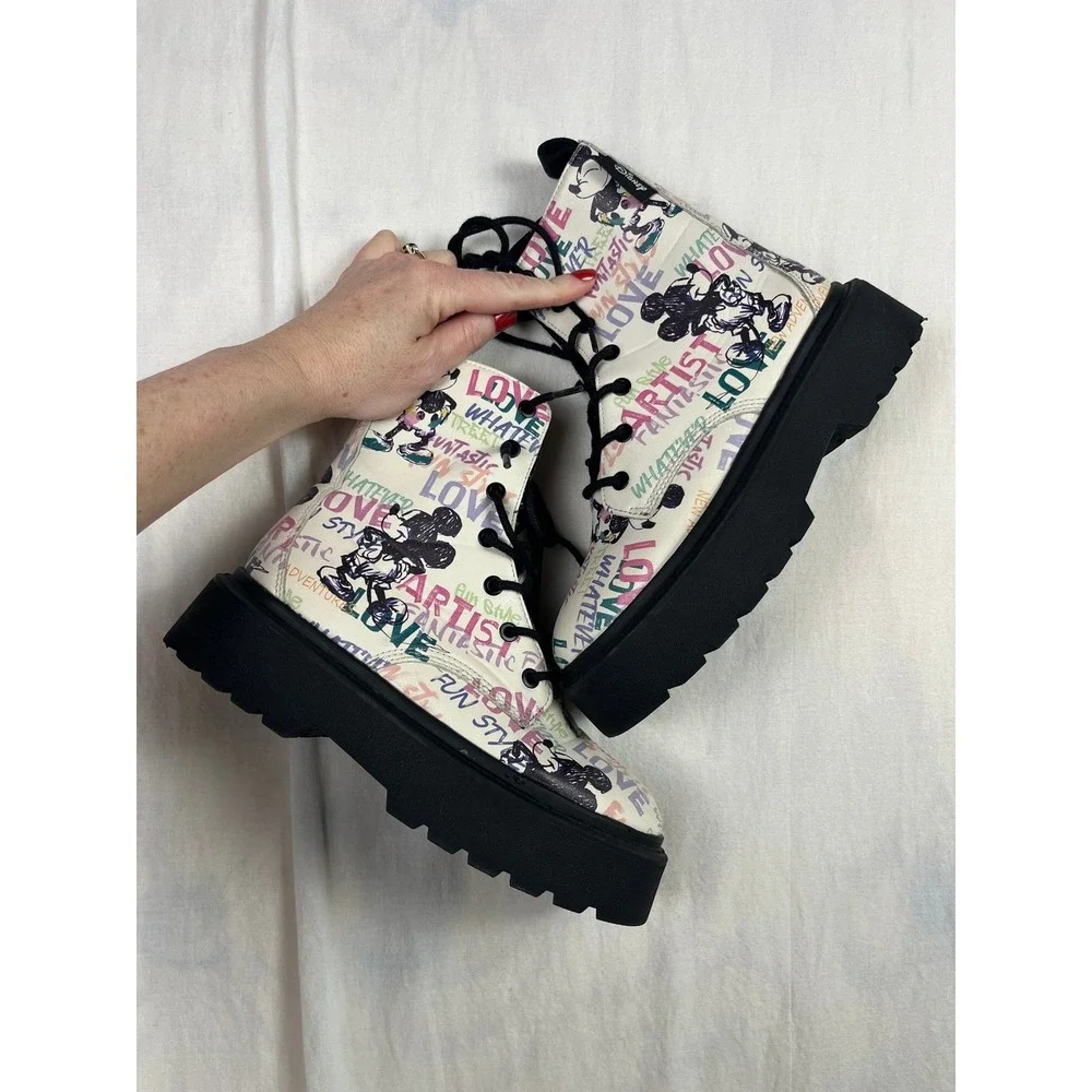 NWOT Zara Kids Disney 100 Mickey Mouse Graffiti Combat Boots White Size‎ 33